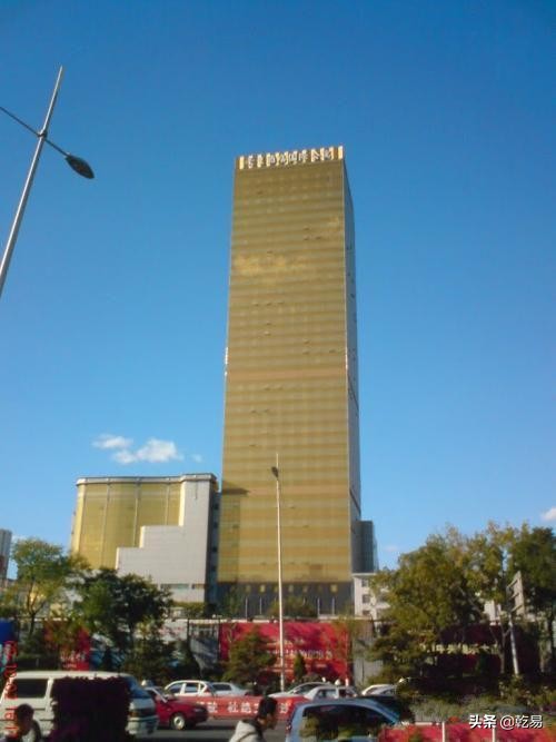 有金融城的城市,有高楼的城市就有钱吗