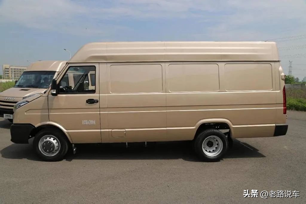 依维柯全新得意v40速比,南京依维柯得意v40加长版轻客