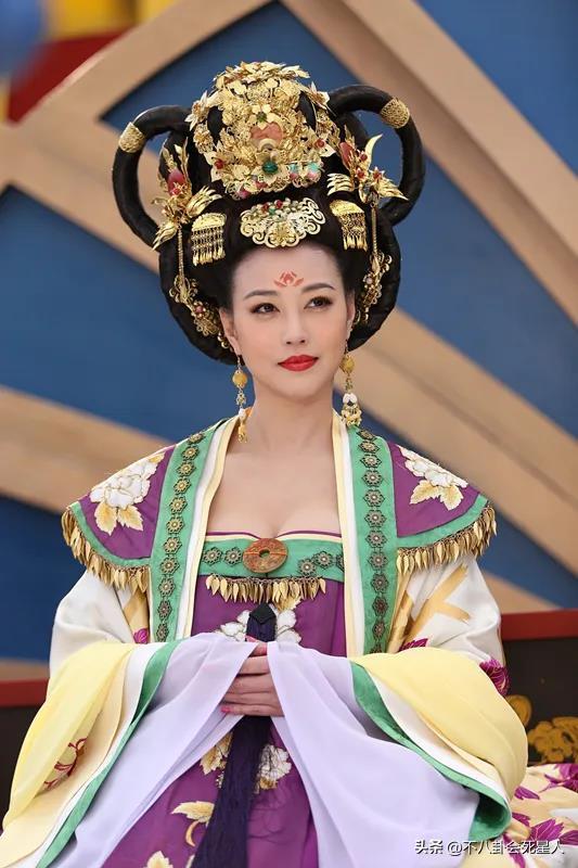 10位定居内地的香港明星,定居大陆的40多位港星