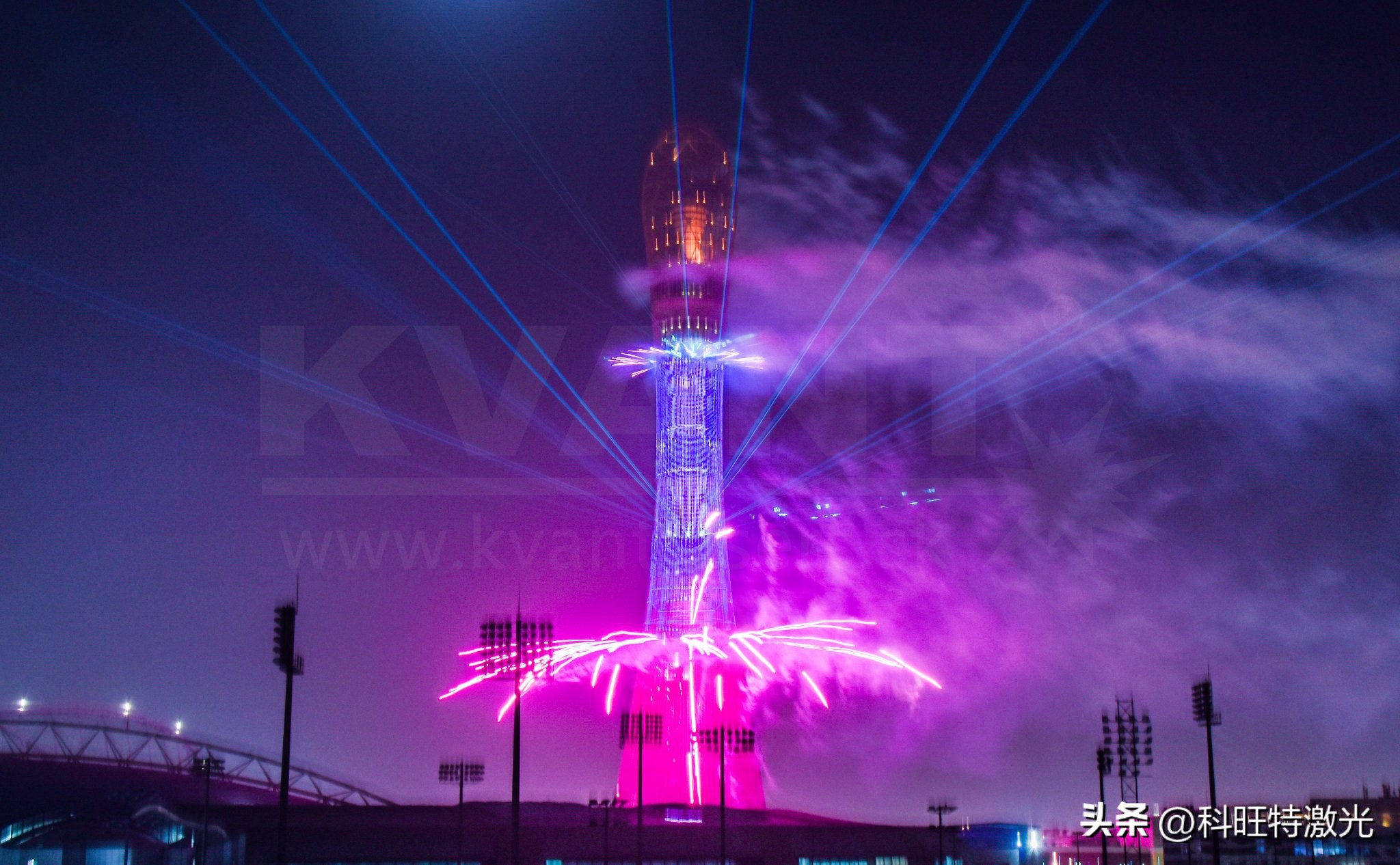3w全彩激光灯户外效果,激光投影灯效果图