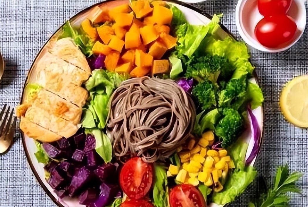 不吃晚餐只能变瘦但还有四个后果,不吃晚餐可以变瘦吗