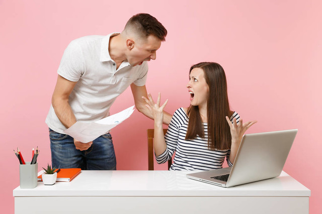 遇到爱骂人的领导该怎么回,遇到爱骂人的领导该怎么办