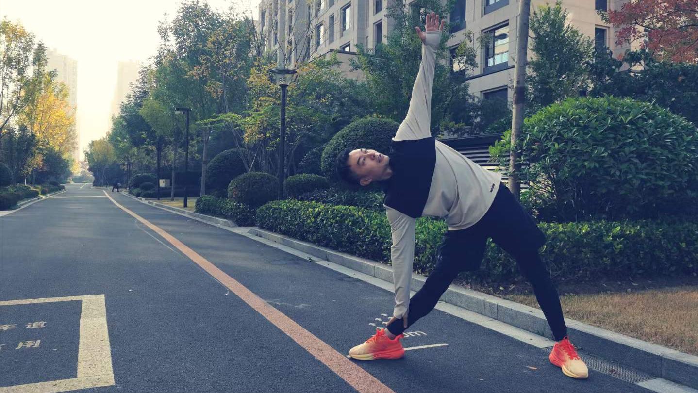 长期坚持跑步能不能减肥,每天坚持跑步真的可以瘦下来