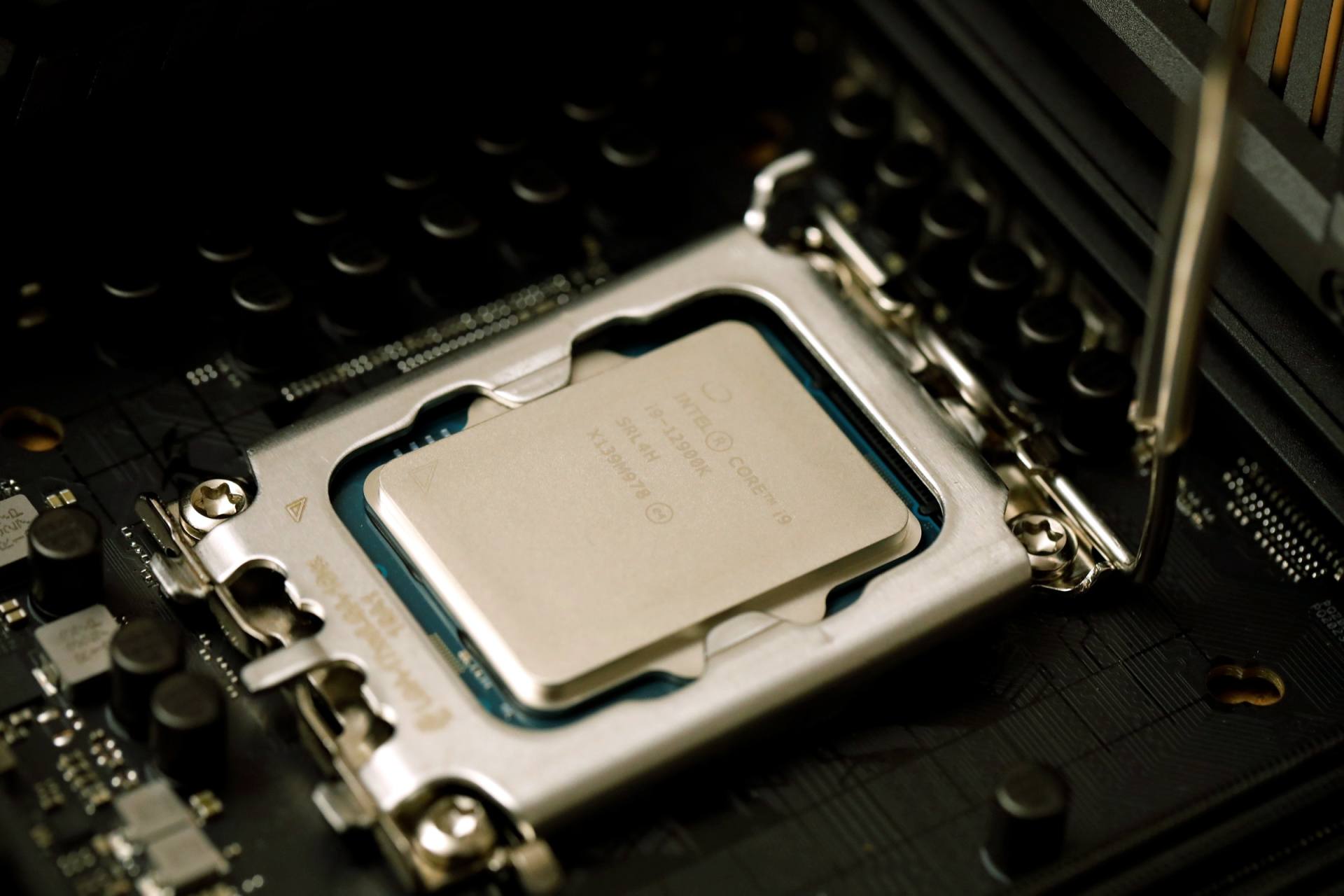 i912代实测,12代i9占用率太高怎么办