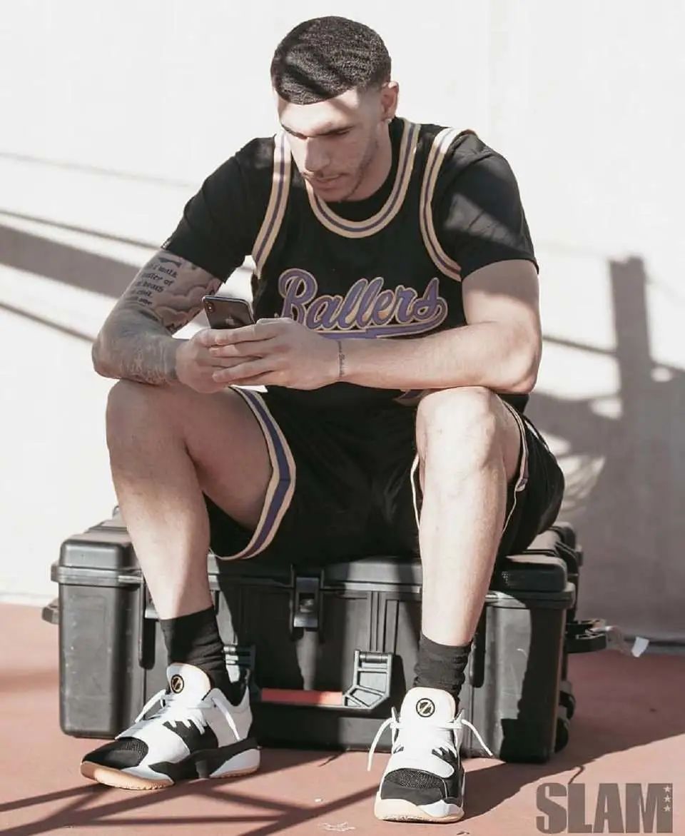 nba球员上脚的奇葩鞋,nba球星穿的奇葩球鞋