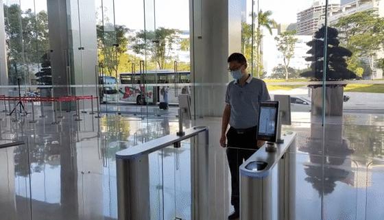 中国最牛街道新地标的背后:马化腾和他的匆匆20年