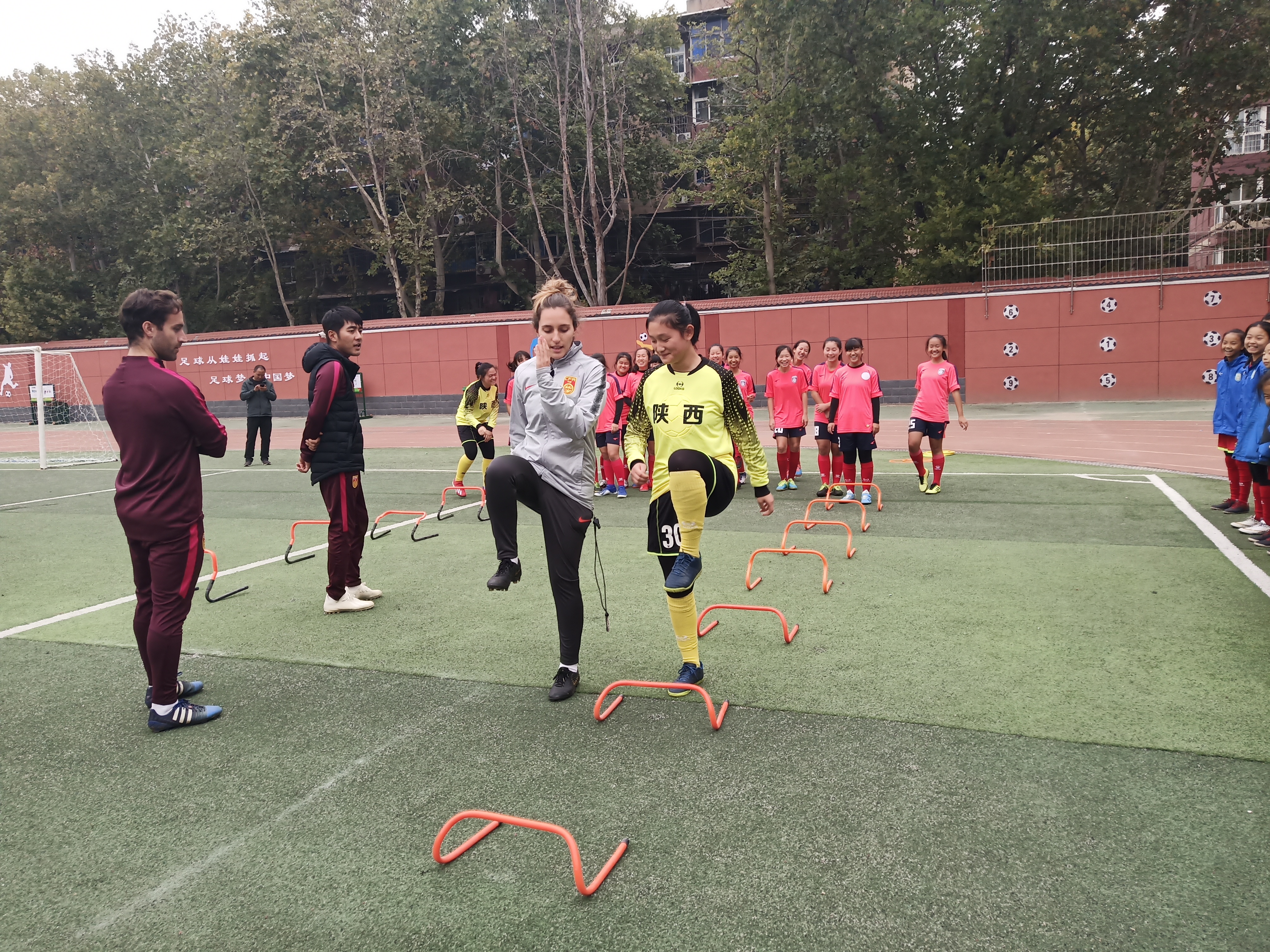 铿锵玫瑰再次绽放亚洲之巅,铿锵玫瑰中国女足亚洲之巅