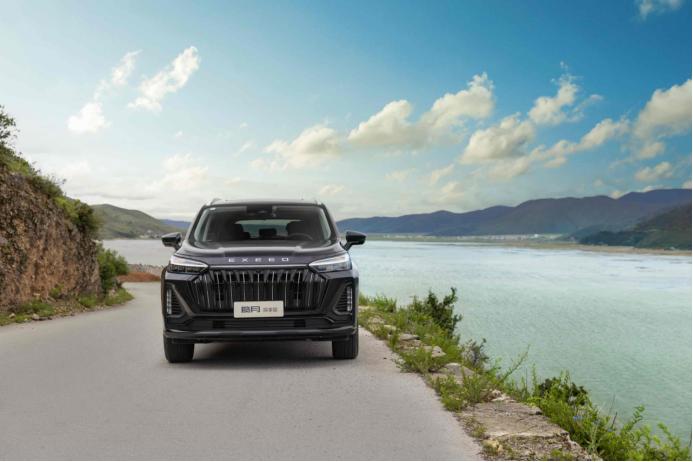 星途揽月2023款和汉兰达,星途揽月的油耗有汉兰达的高吗