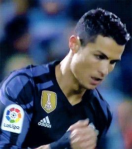 c罗的荣誉和梅西的荣誉,c罗的详细荣誉篇完整版