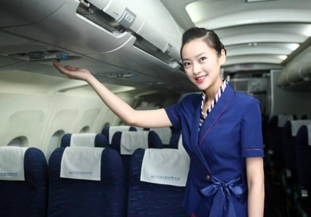 火车座位号为什么没有e,为什么高铁座位有abcdf号