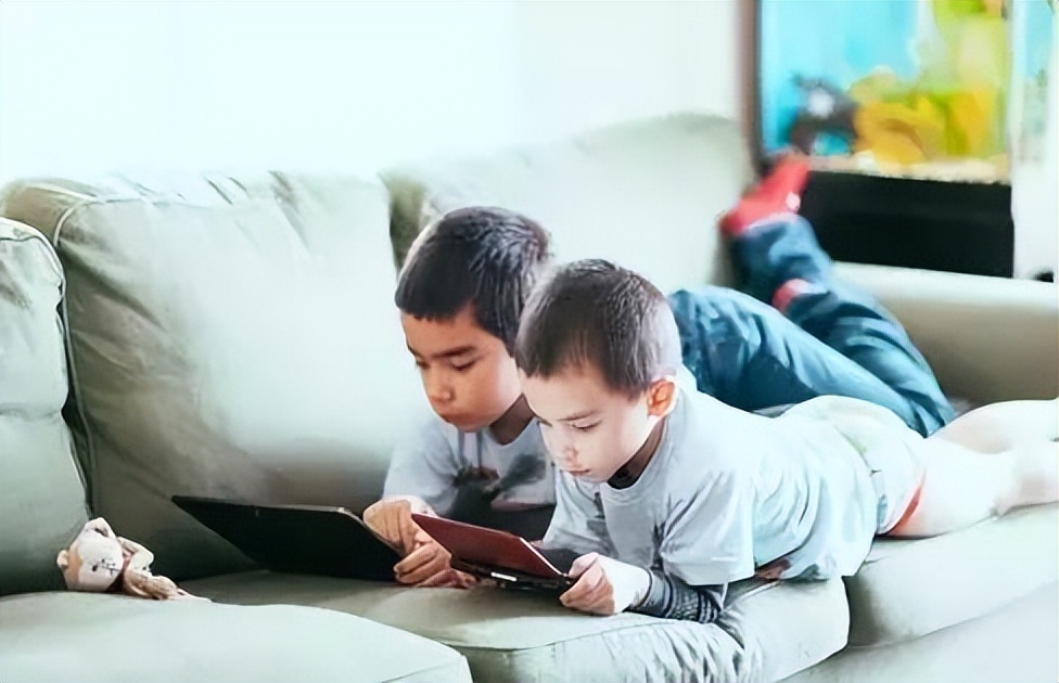 9岁小孩充值华为游戏能退回吗,未成年玩华为游戏充值怎么退