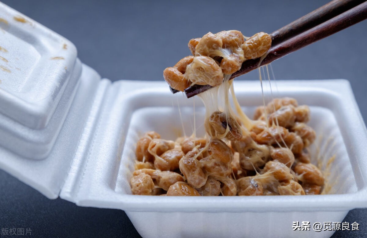 起源于中国的纳豆，日本人一日三餐都要吃，为何在我国不受欢迎？