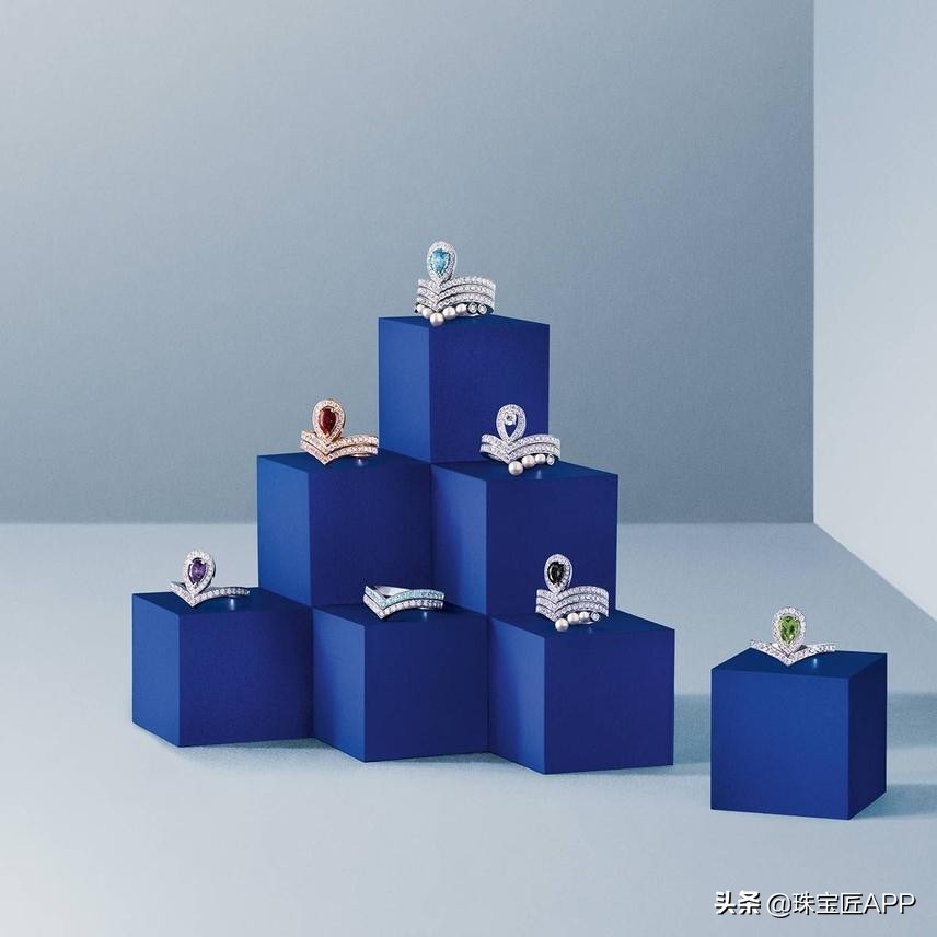 欧洲皇室珠宝冠冕,拿破仑帽300年