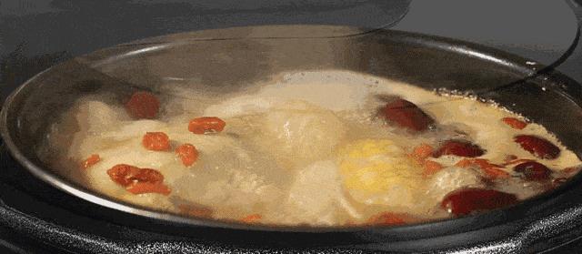 用来招待贵宾的四川臭猪肉，在房梁上悬挂53年，真的还能吃吗？