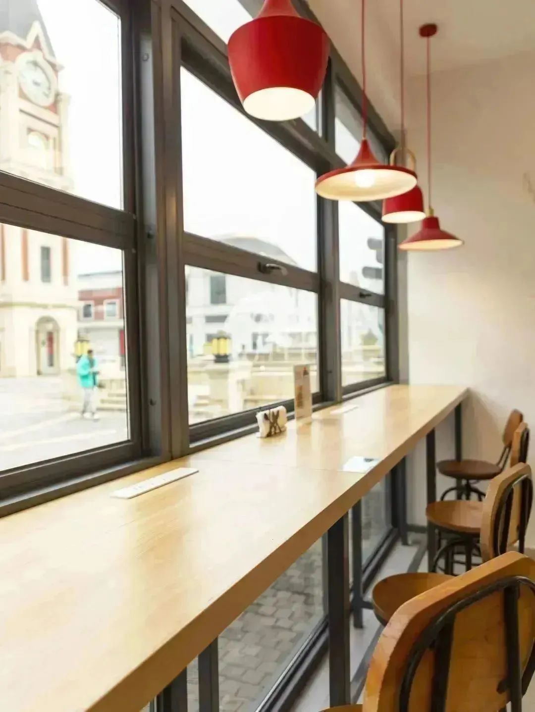 亚蓉欧国家馆商品展示中心,亚蓉欧国家商品馆年货活动