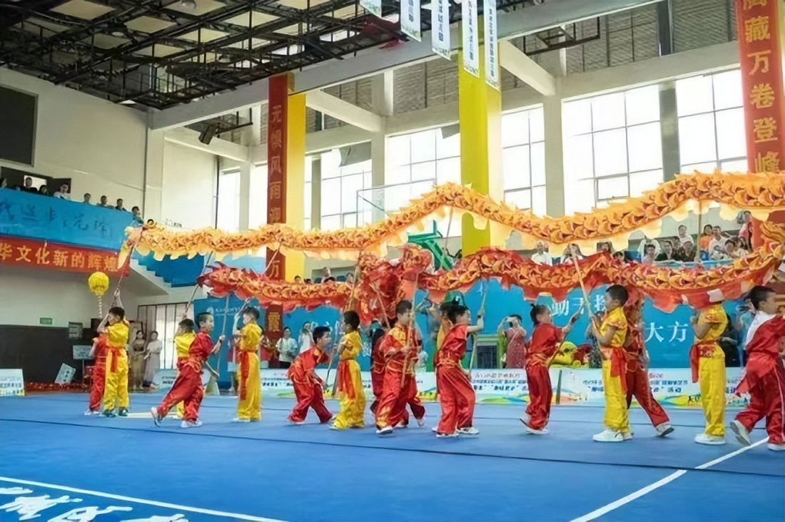 不用怀疑，美好就在幼儿园|走进万婴玩“美”童年，创“艺”成长