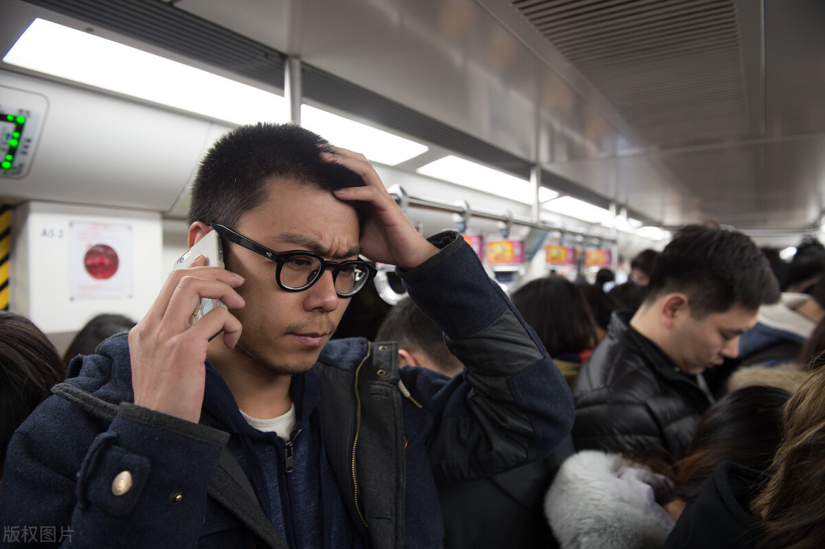 我，在北京的*草烟**公司做销售，工作8年，晒出到手工资和工作经历