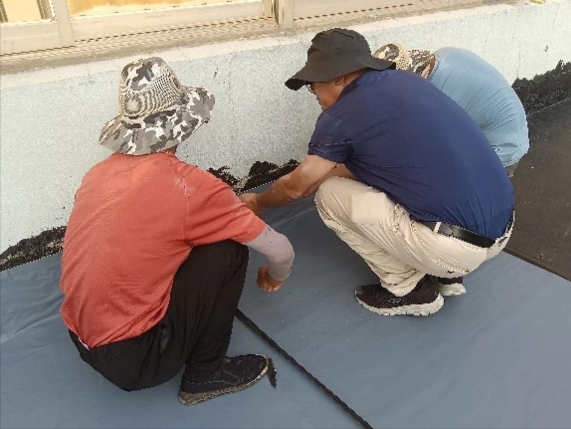 家庭屋顶沥青防水卷材施工全过程,屋顶沥青防水卷材施工视频