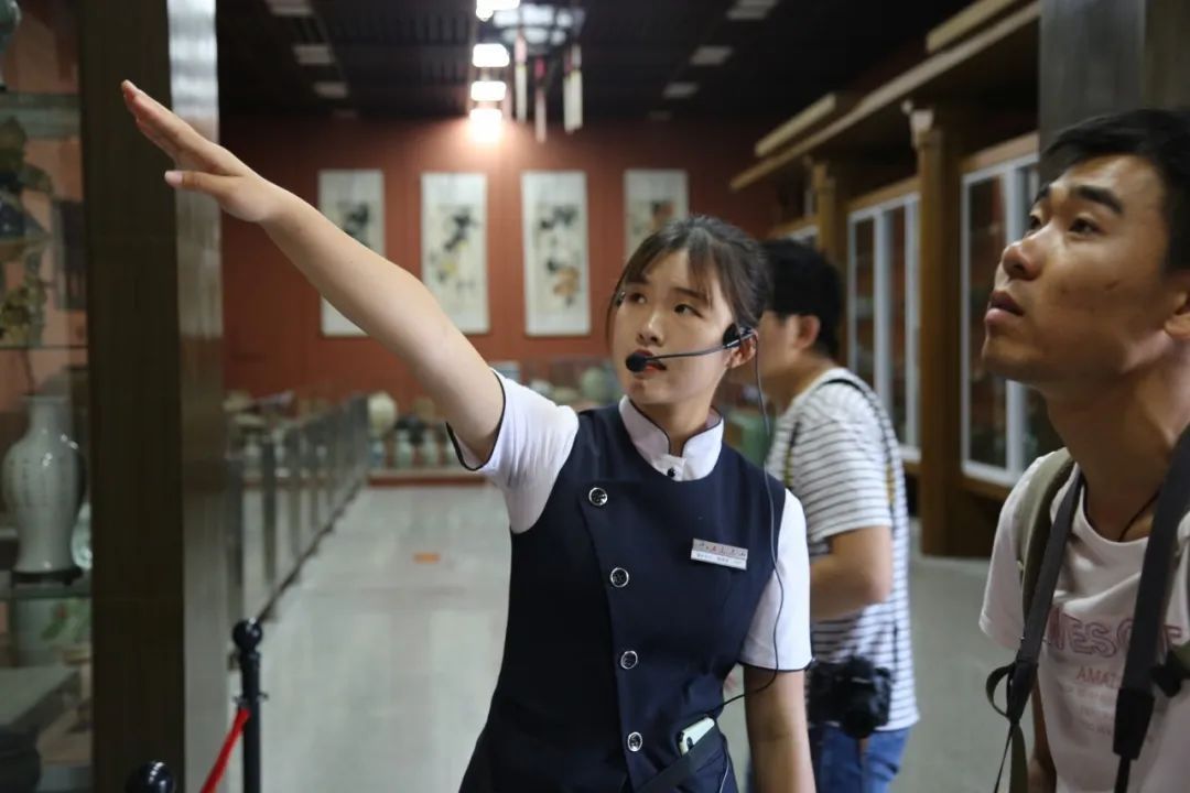 大专学动画专业有没有前途,大专读酒店管理专业有前途吗