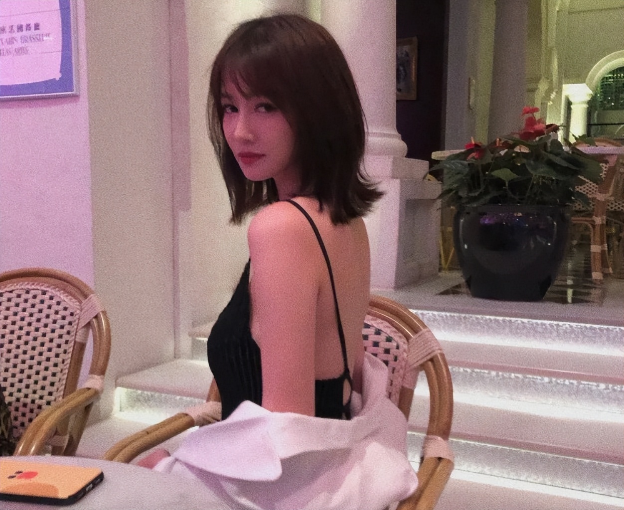 网红湾湾和李易峰,湾湾网红李易峰