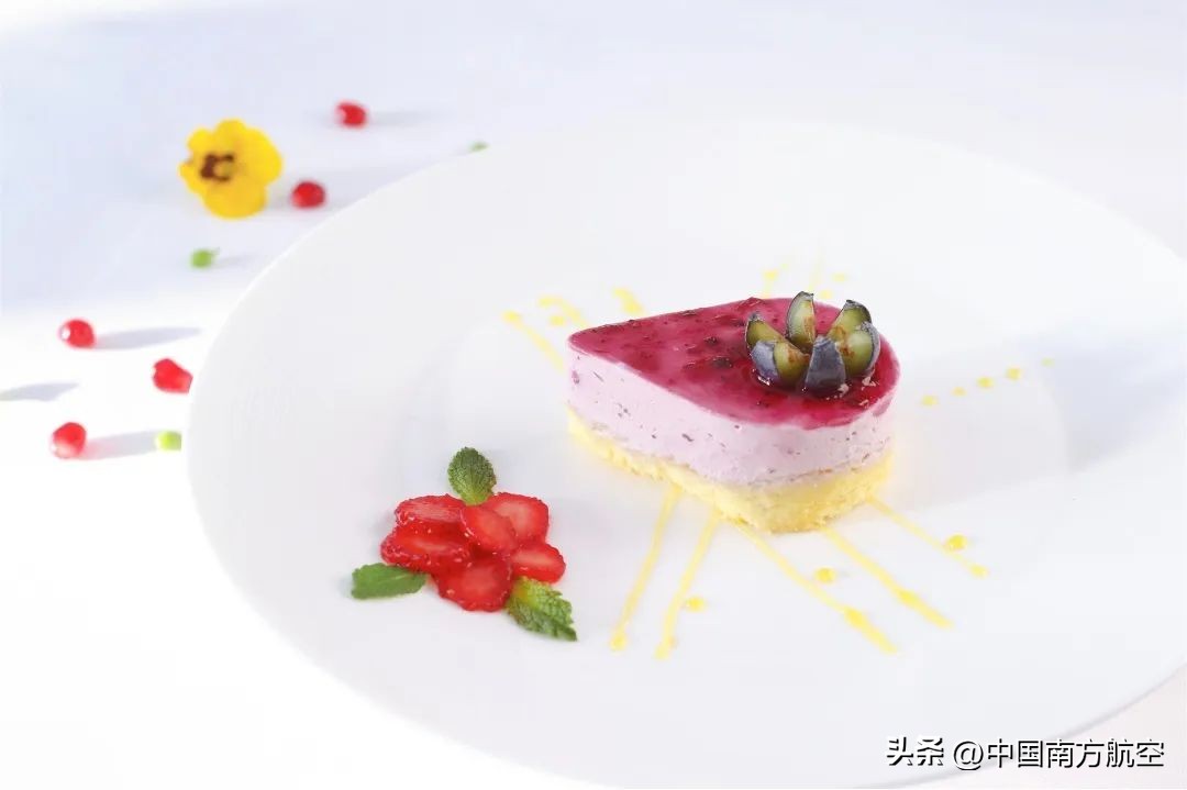 南航国际航班付费经济舱,南航飞机选餐流程