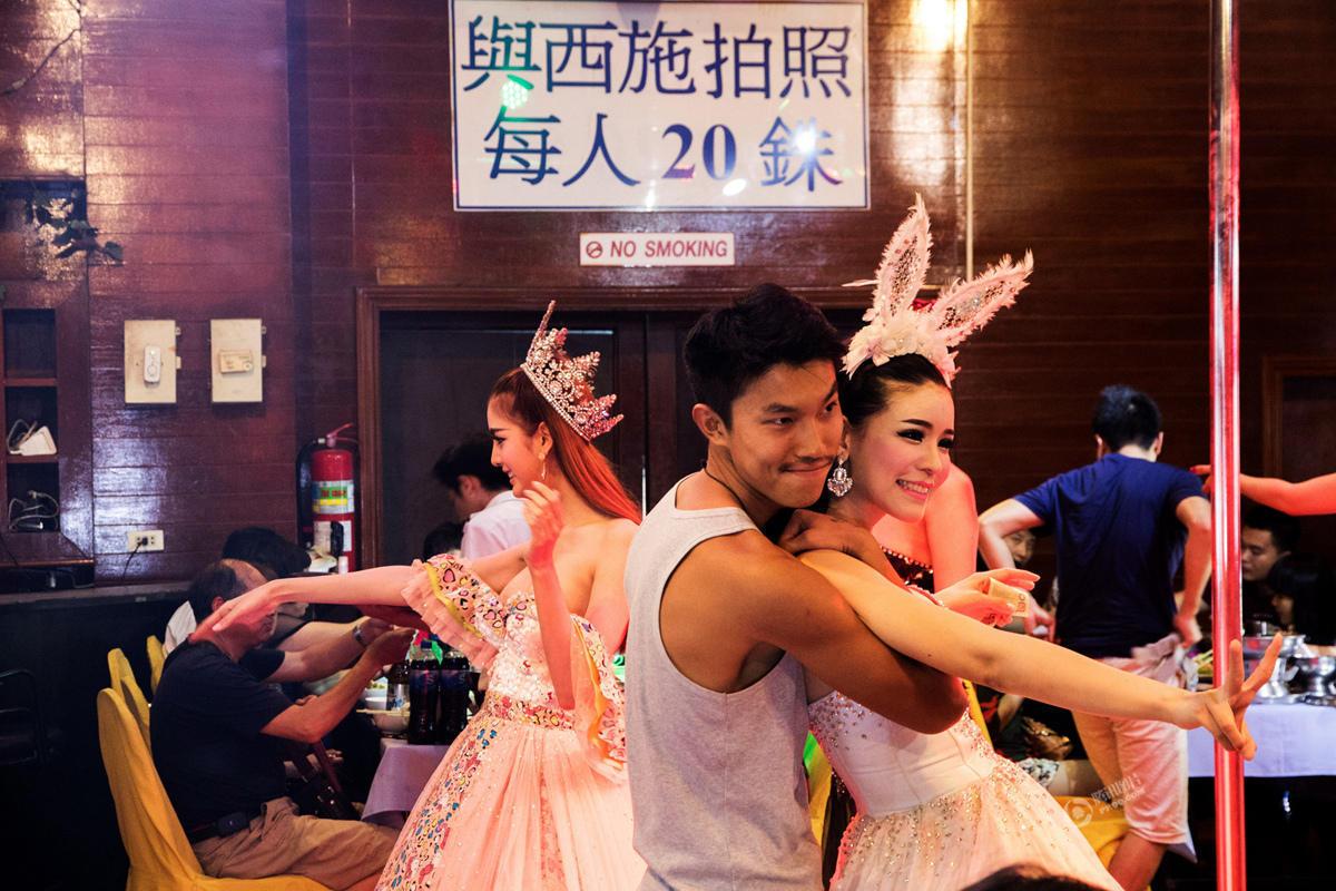 泰国人妖和女性有何区别,在泰国如何区分人妖和女性