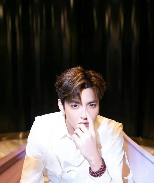 最近的吴亦凡事件是真的还是假的,吴亦凡以前的案件可以翻案吗