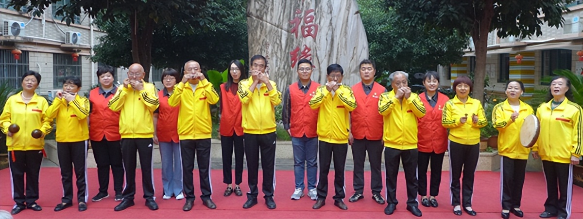 志愿者爱心接力不停歇,跟随志愿者行走在献爱心的路上