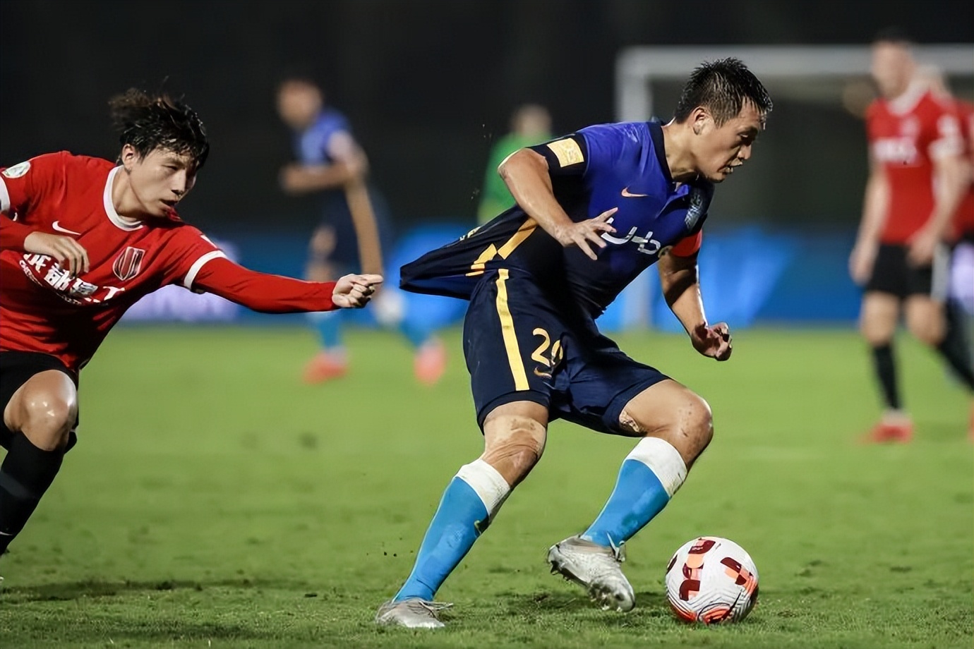 唐淼夏季加盟申花,刘洋官宣韦世豪