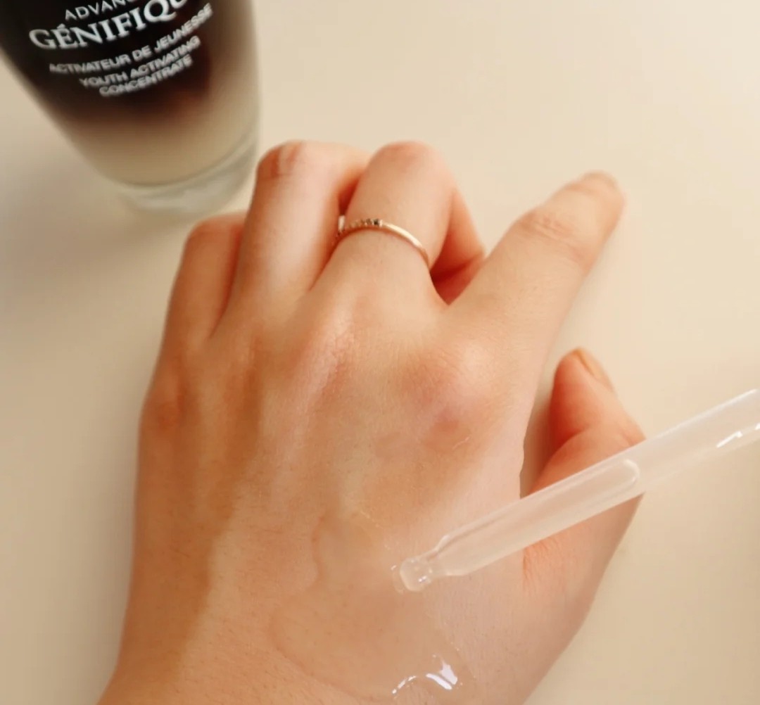 兰蔻小棕瓶和sk2小灯泡哪个好用,兰蔻小黑瓶和雅诗兰黛小棕瓶精华