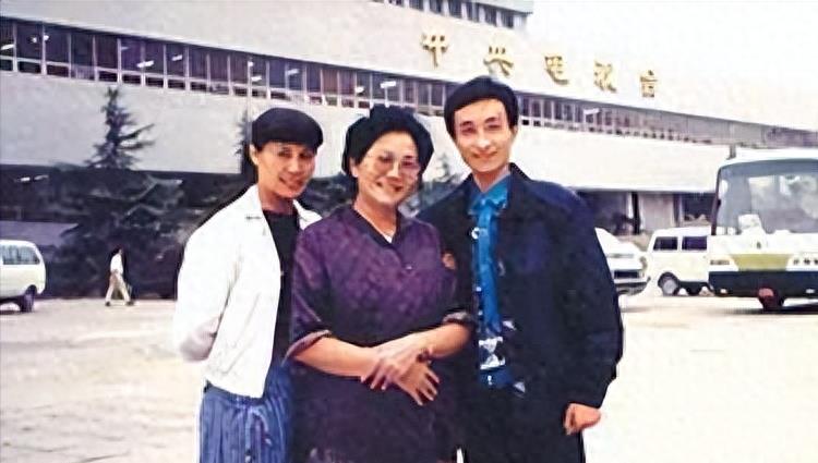 揭秘潜伏特务,一句台词识别间谍潜伏