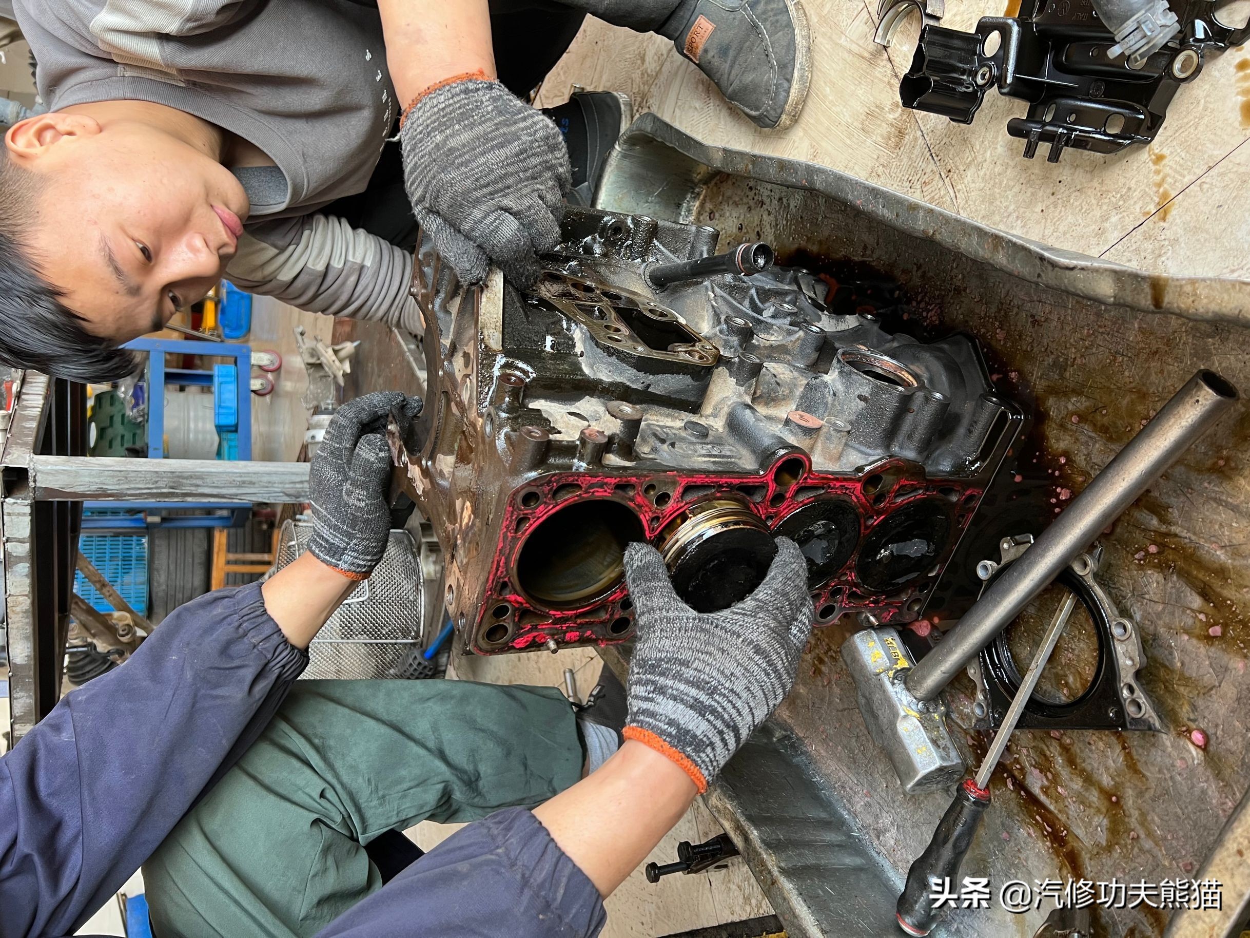 奥迪大众保时捷烧机油专修,2.0t奥迪a6烧机油吗