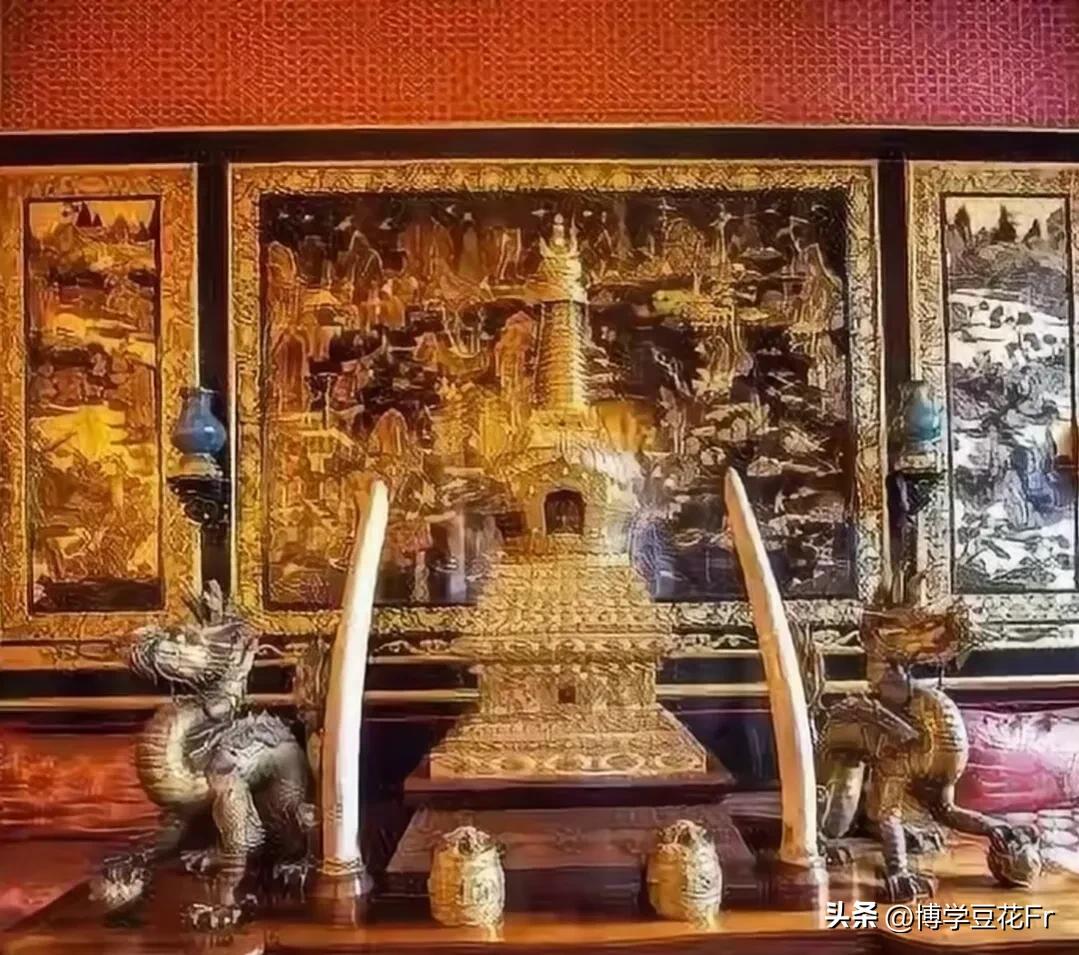 圆明园烧的时间与圣诞节有关系吗,火烧圆明园那天是西方感恩节吗