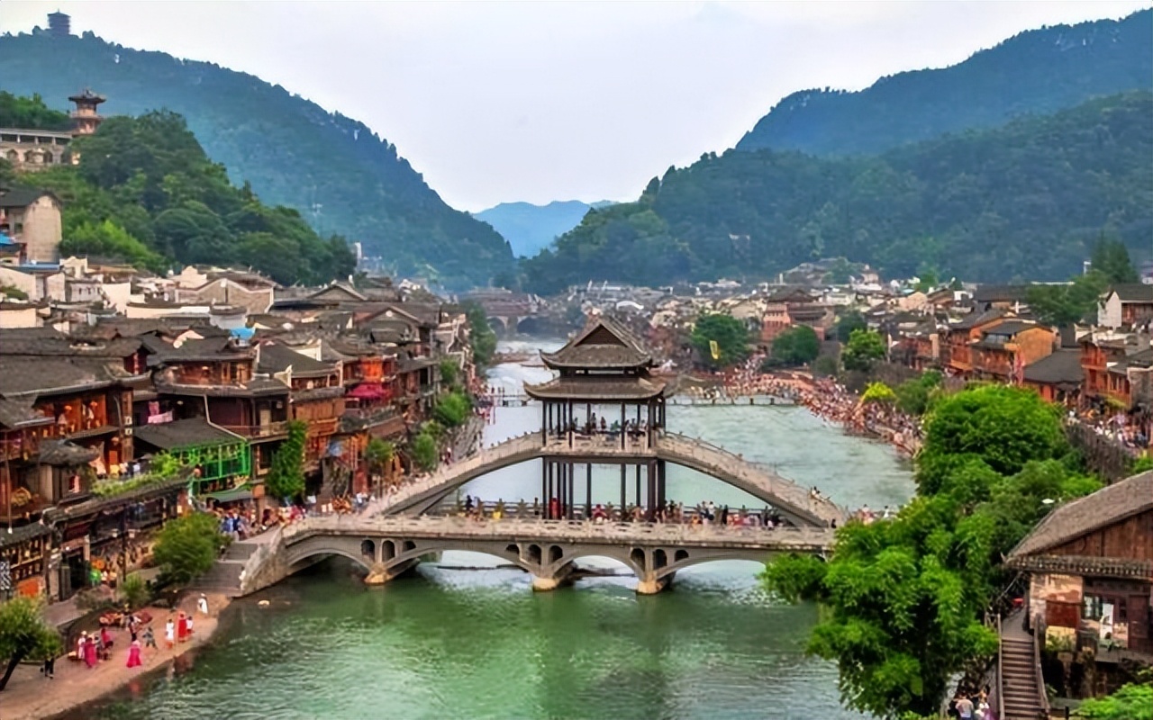 国内宰客最狠的8大景点,十大宰客景点在哪里啊