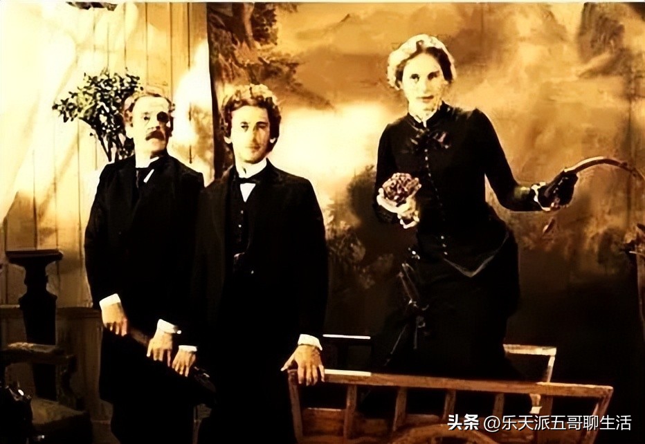 让男人容易成功的女人,能让男人坠入爱河的女人