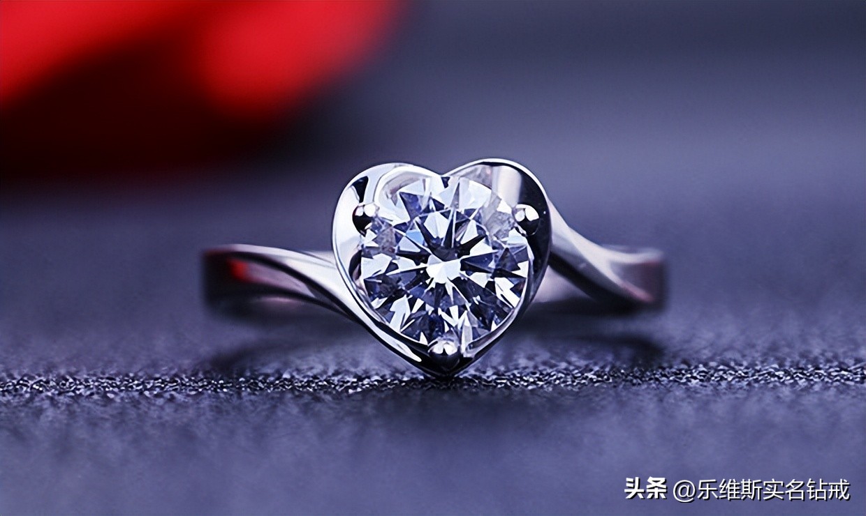 铂金婚戒一对一般多少钱,买铂金婚戒价格多少最合适