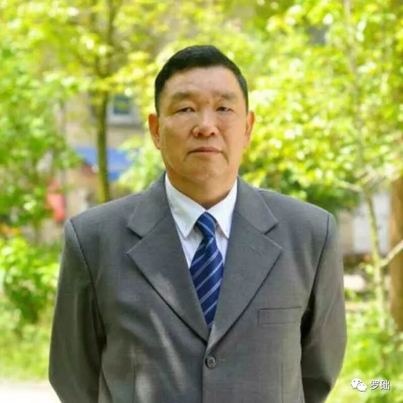 鐭虫湪灞卞,鐭虫湪瀵ㄥソ椋庡厜