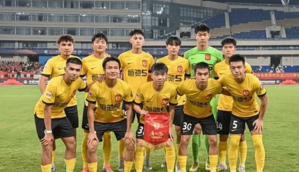 许家印养恒大足球队共花了多少钱,许家印恒大足球学校