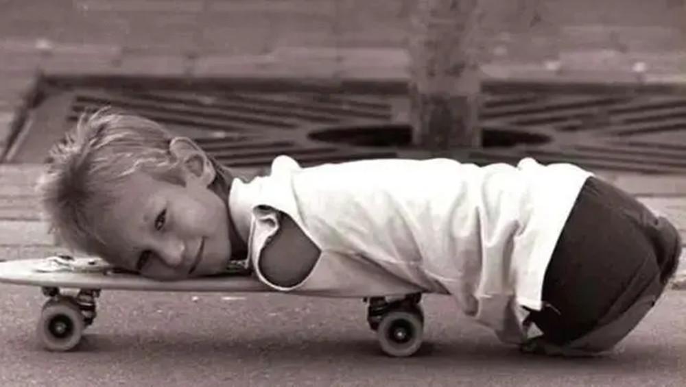 无手无脚筷子哥有孩子吗,天生无四肢筷子哥