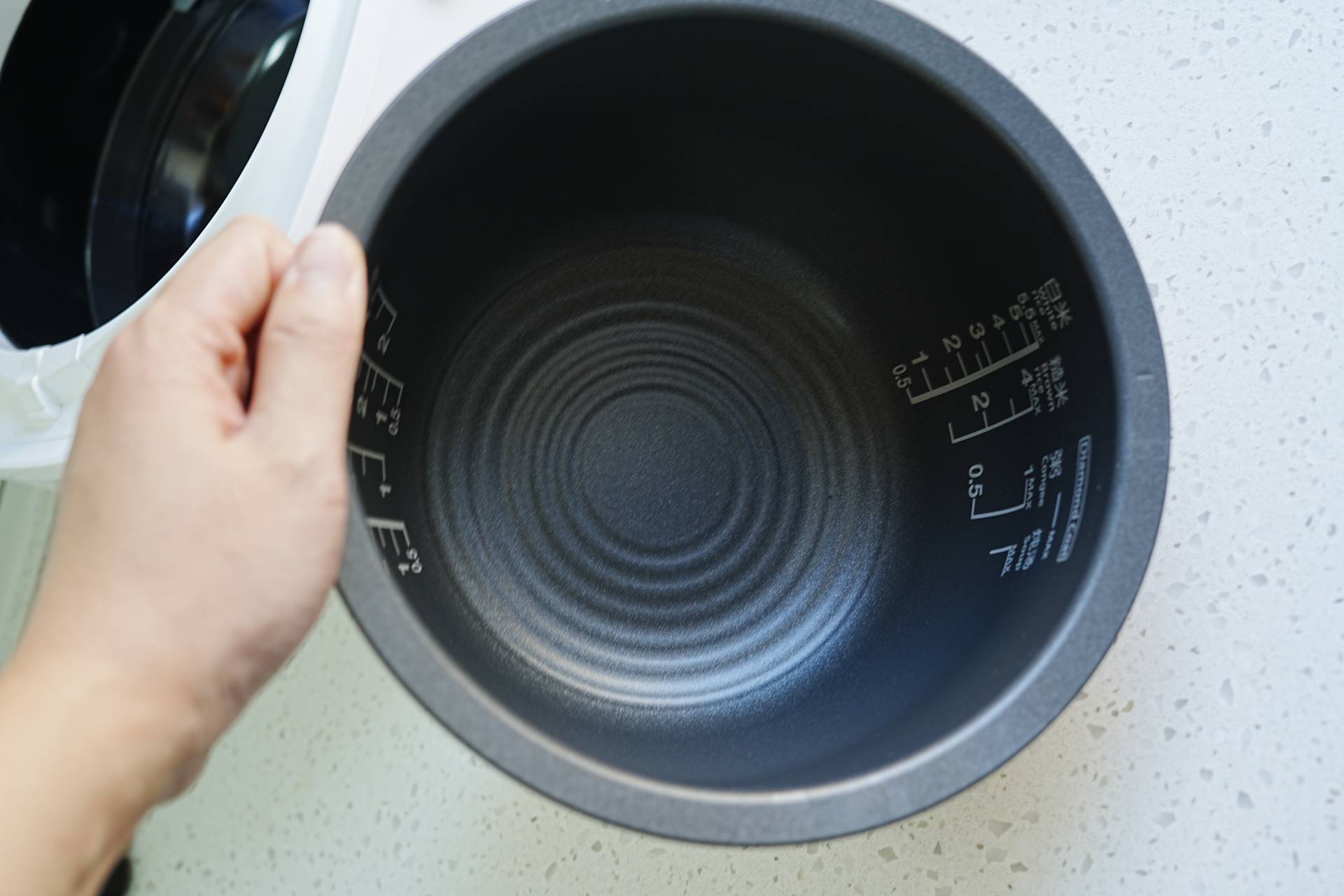 只做米饭的电饭煲哪个好,煮米饭最好吃的电饭煲是哪种