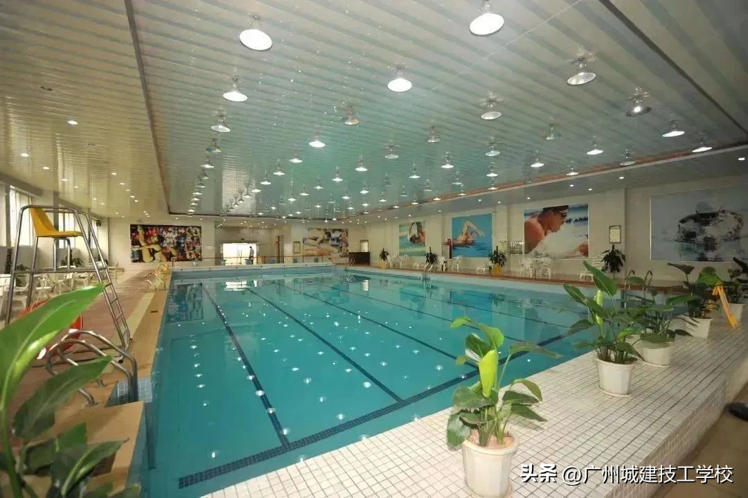 评为优秀学校喜报,我校荣获先进单位