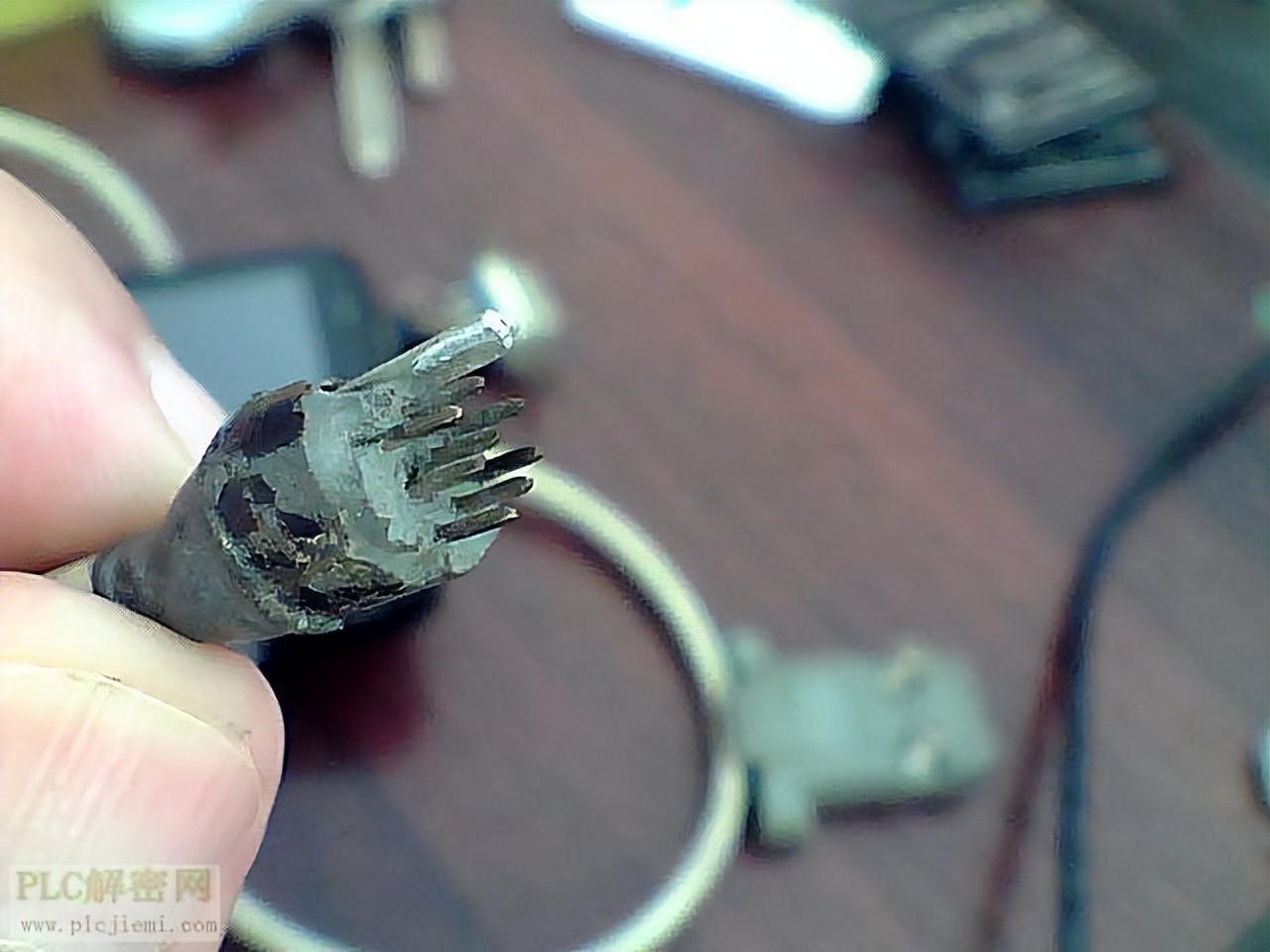 松下fp1-c24plc怎么上传程序,松下fp1系列plc软件