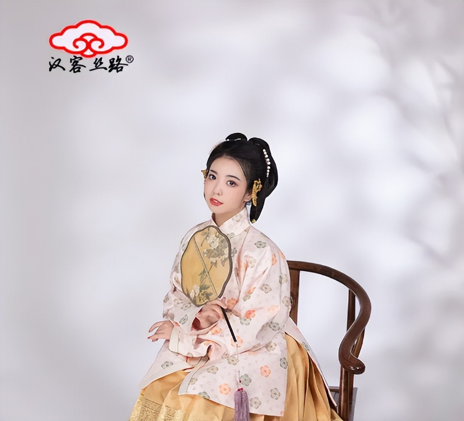 汉服体验馆加盟创业项目,汉服店加盟创业项目有哪些