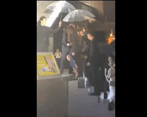 赵樱子假摔完整视频,赵樱子摔倒是真摔还是故意的