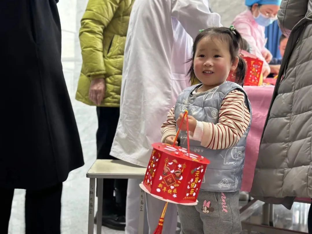 元宵节手工灯笼的做法,元宵节发光的灯笼手工