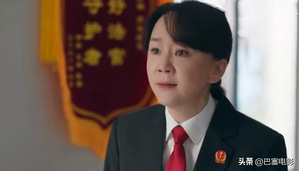 《底线》今晚开播，老戏骨云集，尺度惊人、剧情真实，能爆