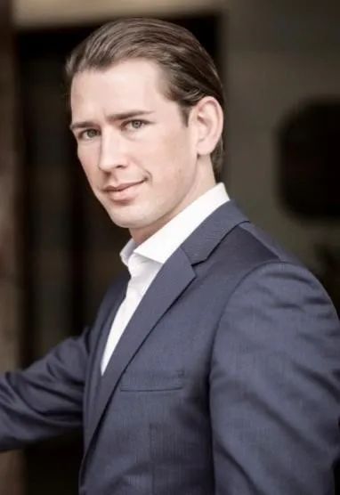 需要“硬气”的时代，如何消除“巨婴”？且听《新三字经》作答