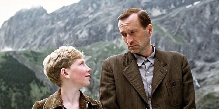 卡塔尔世界杯免费观看,卡塔尔世界杯为主题的电影