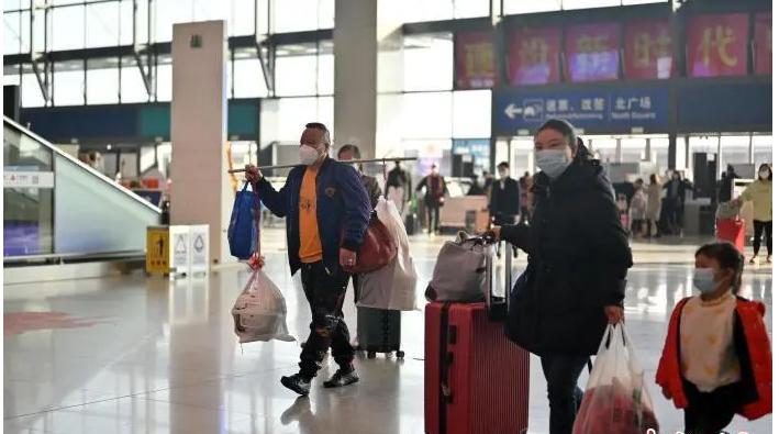 我国阳后出现肺炎人群约为8%，春运是否会导致感染高峰？专家详解