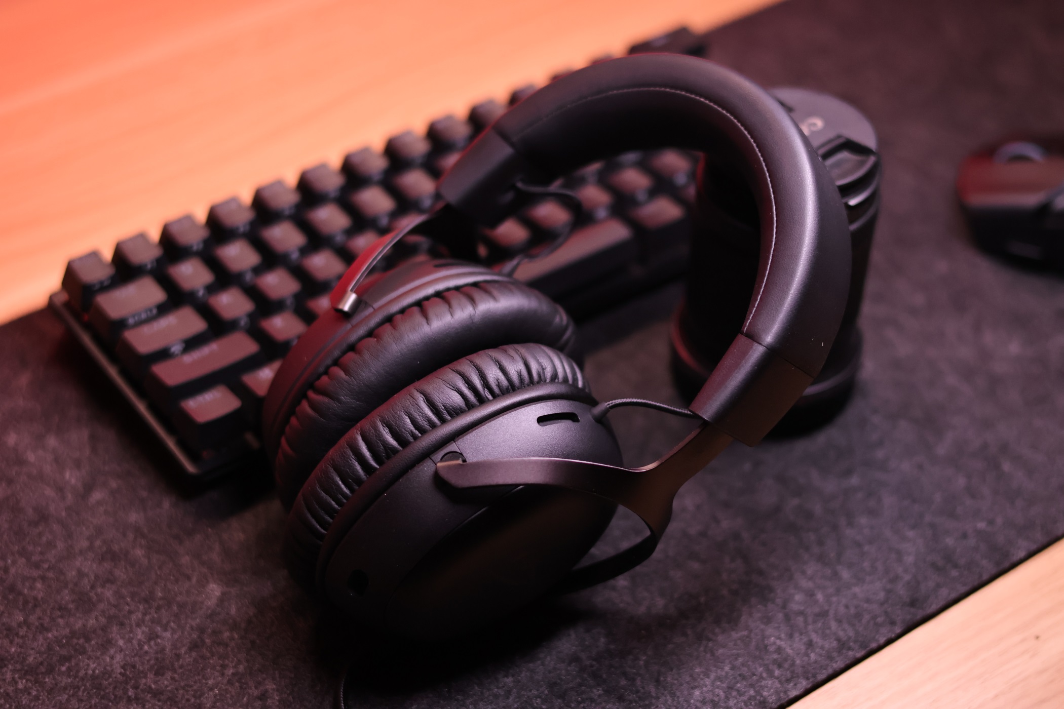 hyperx飓风3耳机英文,游戏蓝牙耳机入耳式飓风3